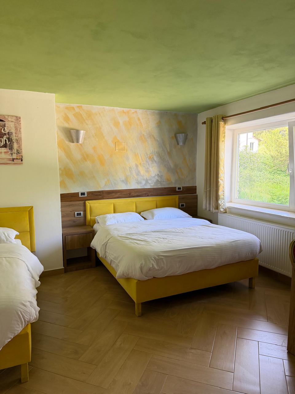 Triple Room — Dhoma Treshe